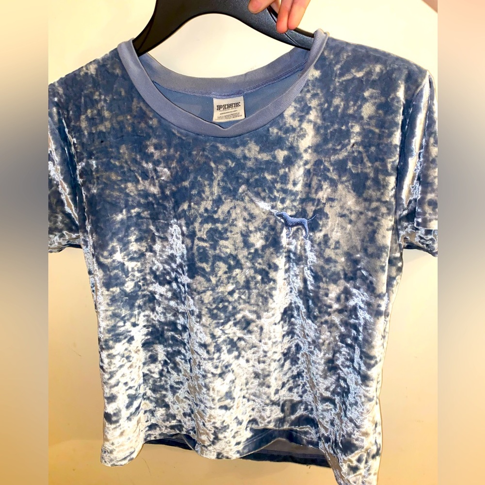 PINK short sleeve velvet top